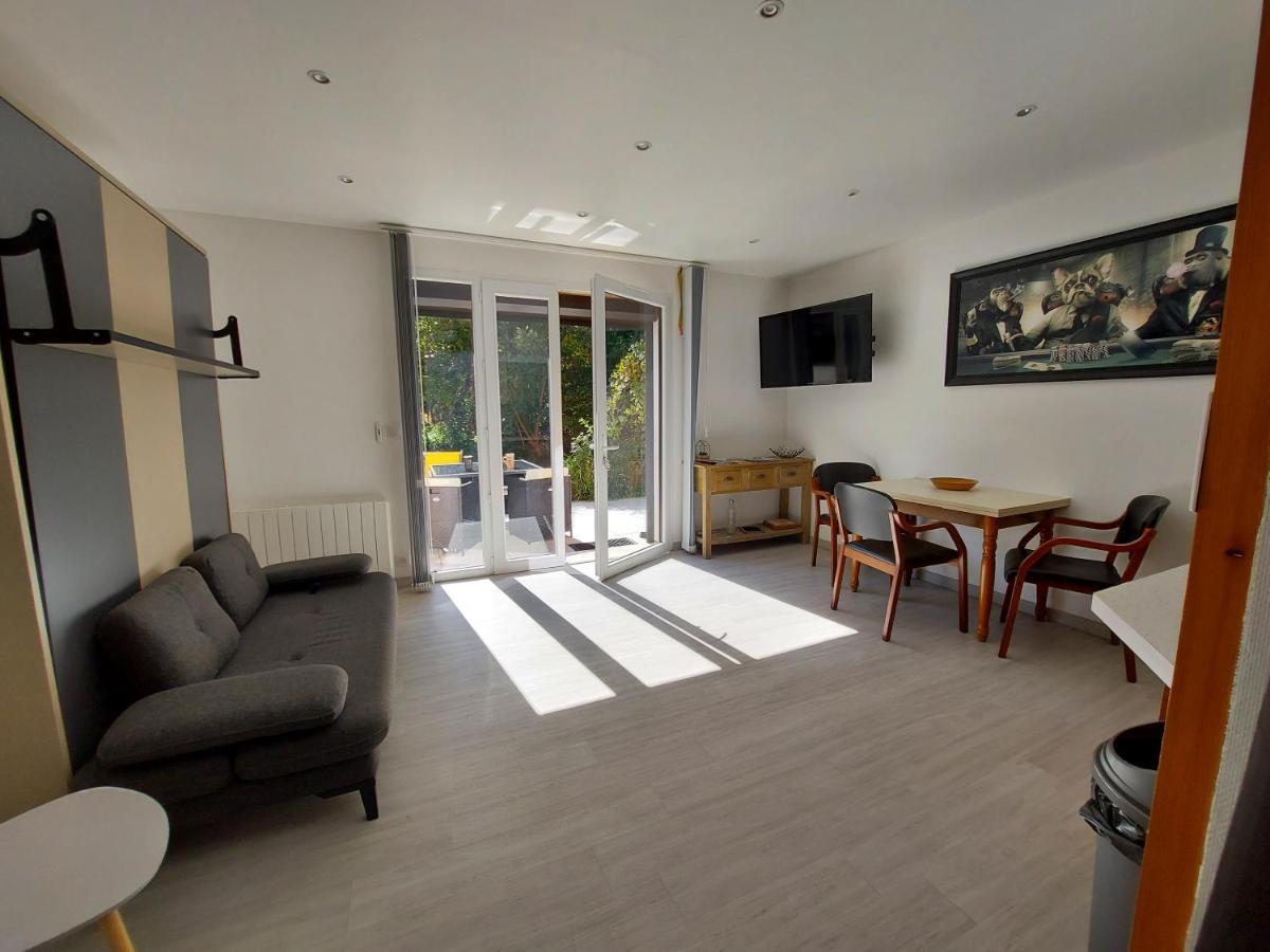 Centre St Jorioz : Charmant Et Spacieux Studio Avec Terrasse Et Jardin Privatif Saint-Jorioz Eksteriør bilde