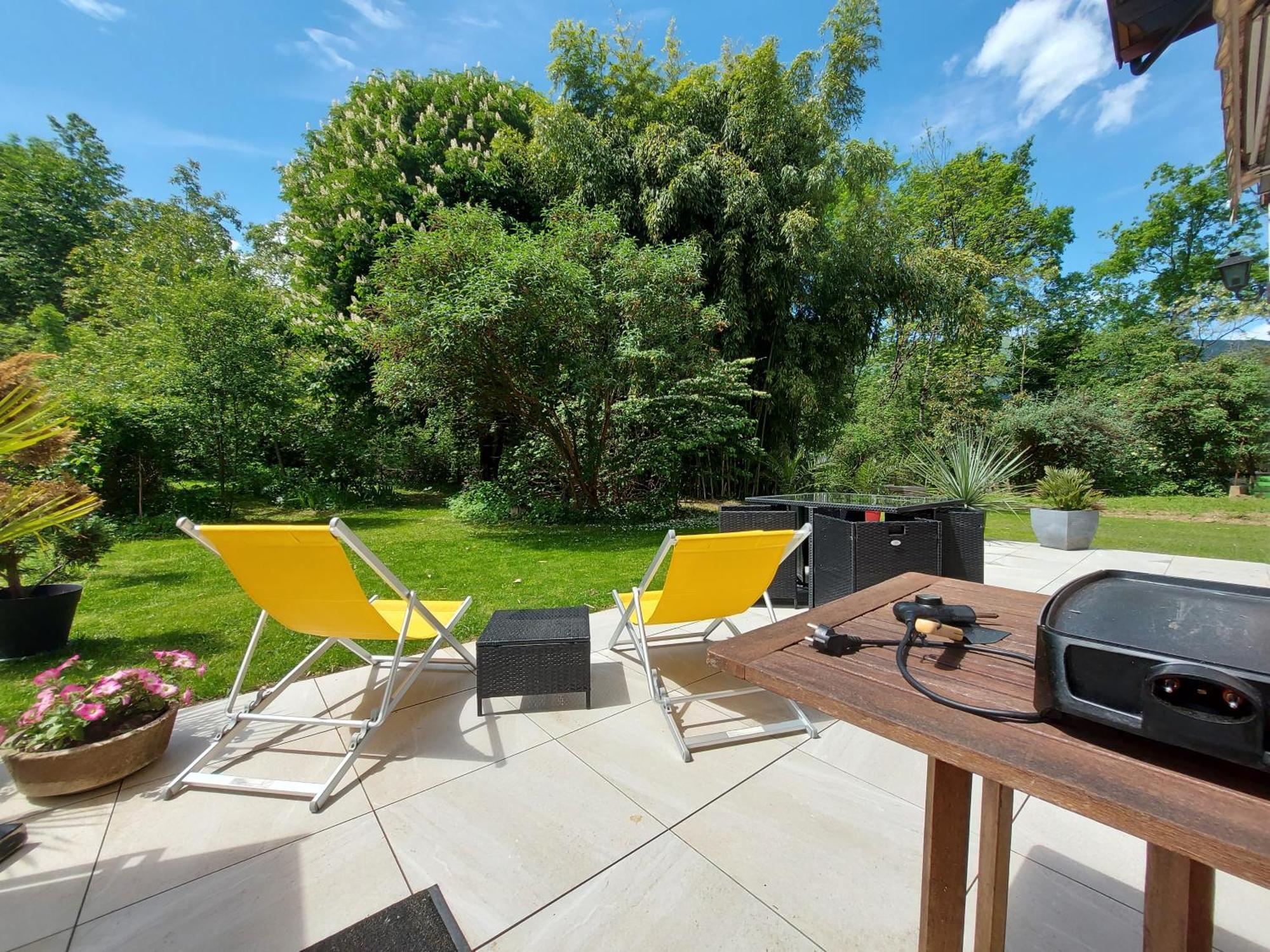 Centre St Jorioz : Charmant Et Spacieux Studio Avec Terrasse Et Jardin Privatif Saint-Jorioz Eksteriør bilde